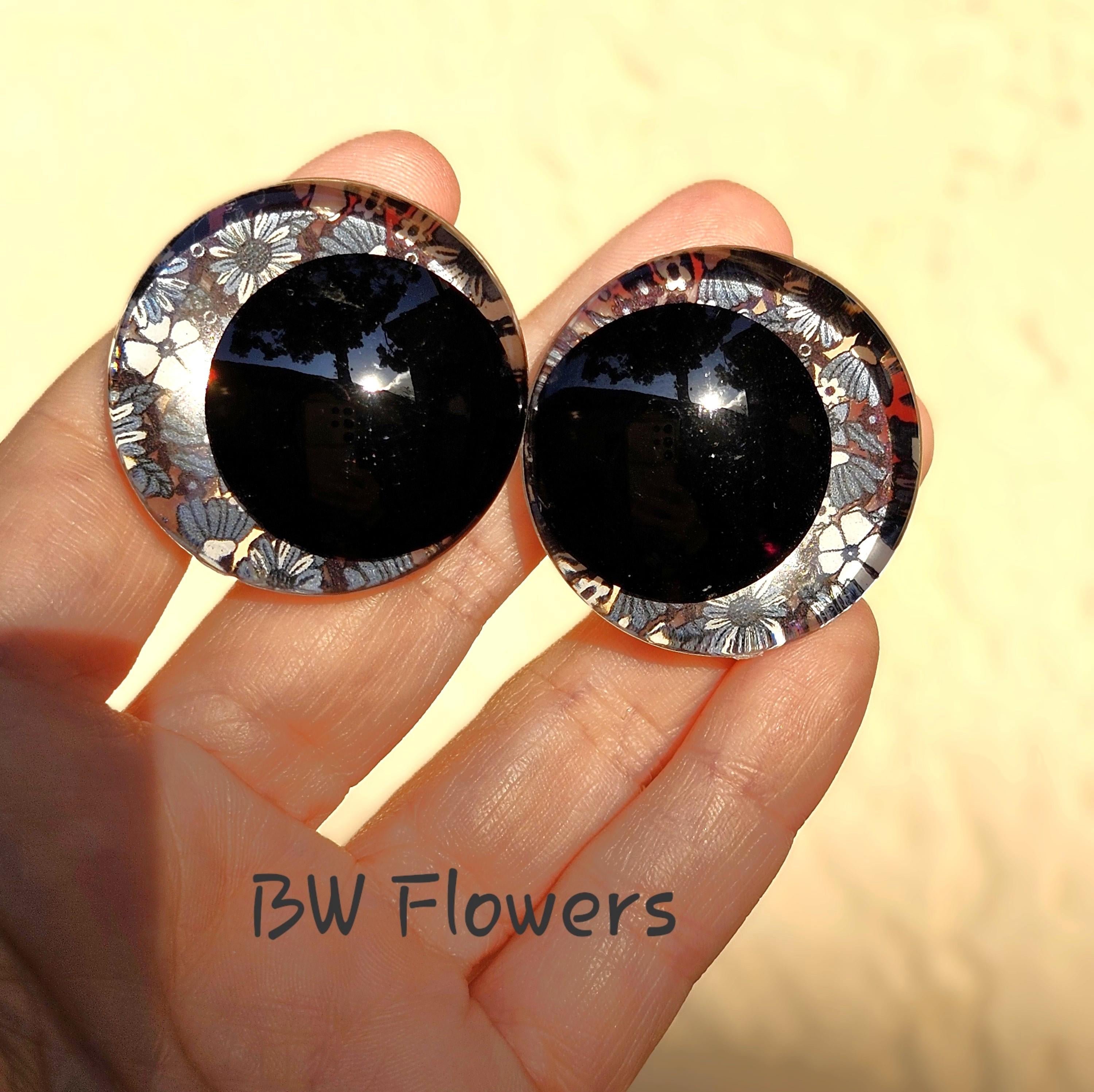 BW Flowers Off Center Safety Sinker Eyes 16-35mm